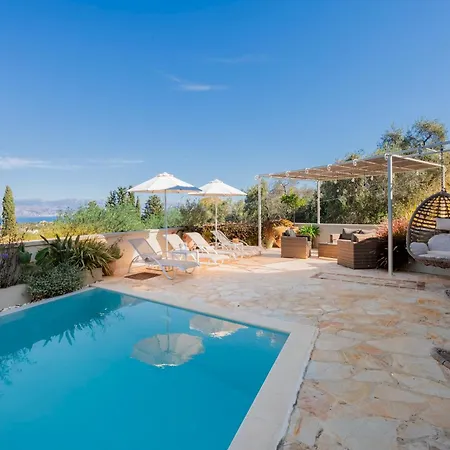 Leveque - Sea View - 3 Bedrooms *