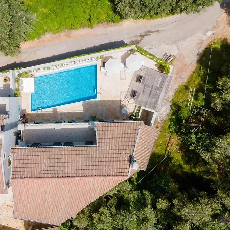 Villa Leveque - Sea View - 3 Bedrooms Kassiopi
