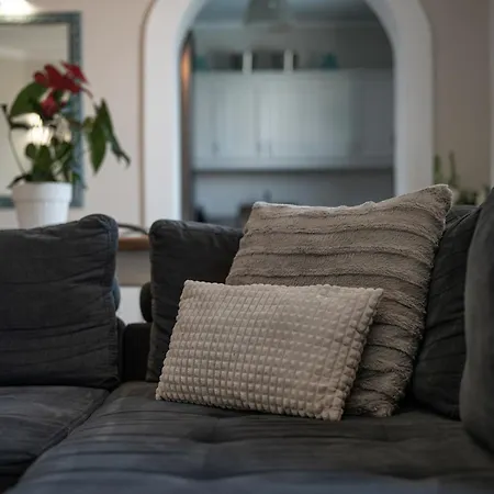 Villa Leveque - Sea View - 3 Bedrooms *