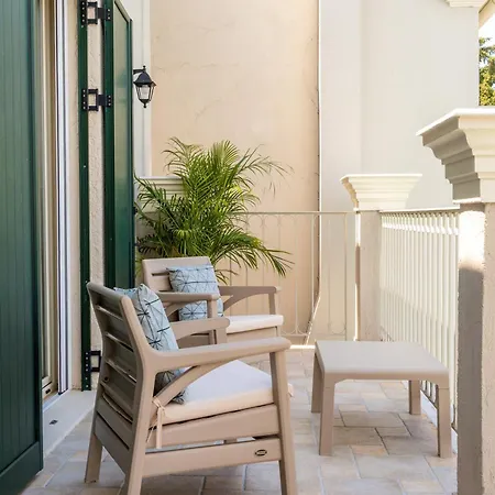 Vila Leveque - Sea View - 3 Bedrooms Kassiopi