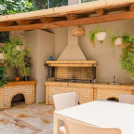 Leveque - Sea View - 3 Bedrooms Kassiopi