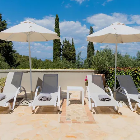 Leveque - Sea View - 3 Bedrooms Kassiopi